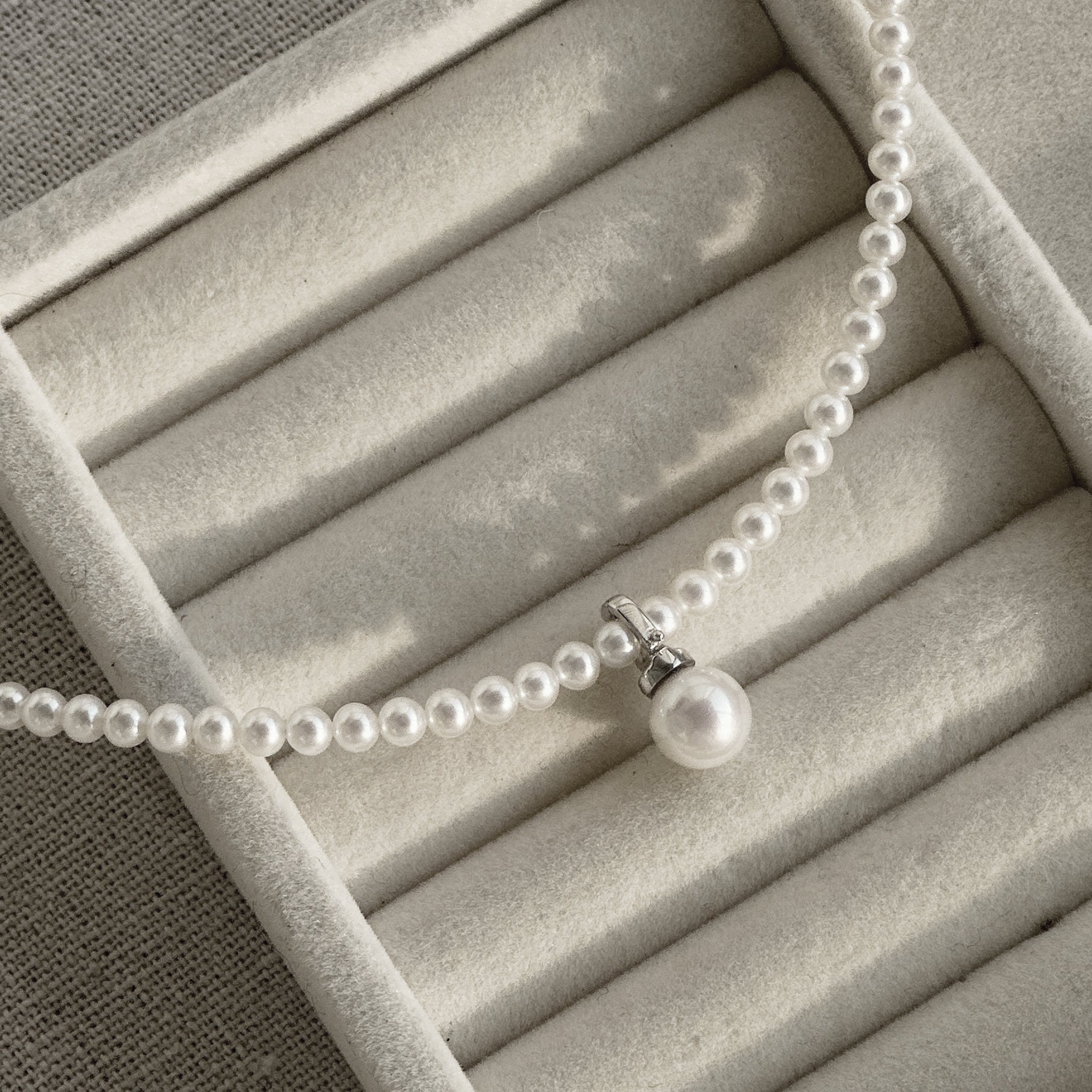 B 3.5–4mm + 8mm | The Held Point | Full Strand Necklace｜In stock｜Ships in 24h