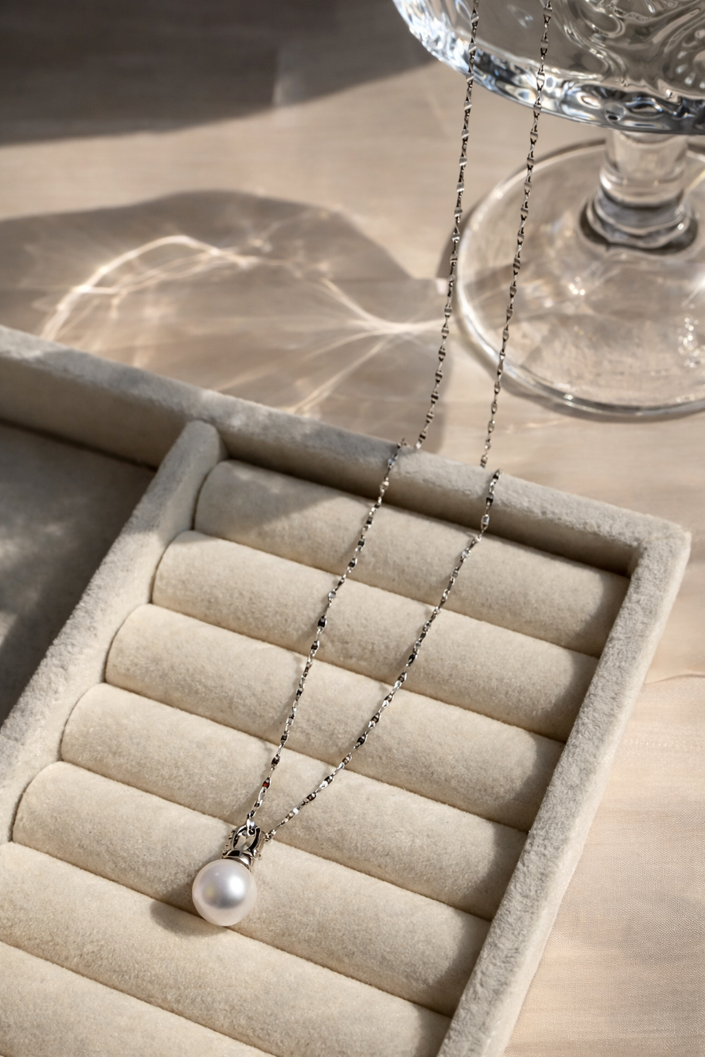 B 8mm Pearl Pendant + Silver Necklace | The Solo Path | In stock｜Ships in 24h