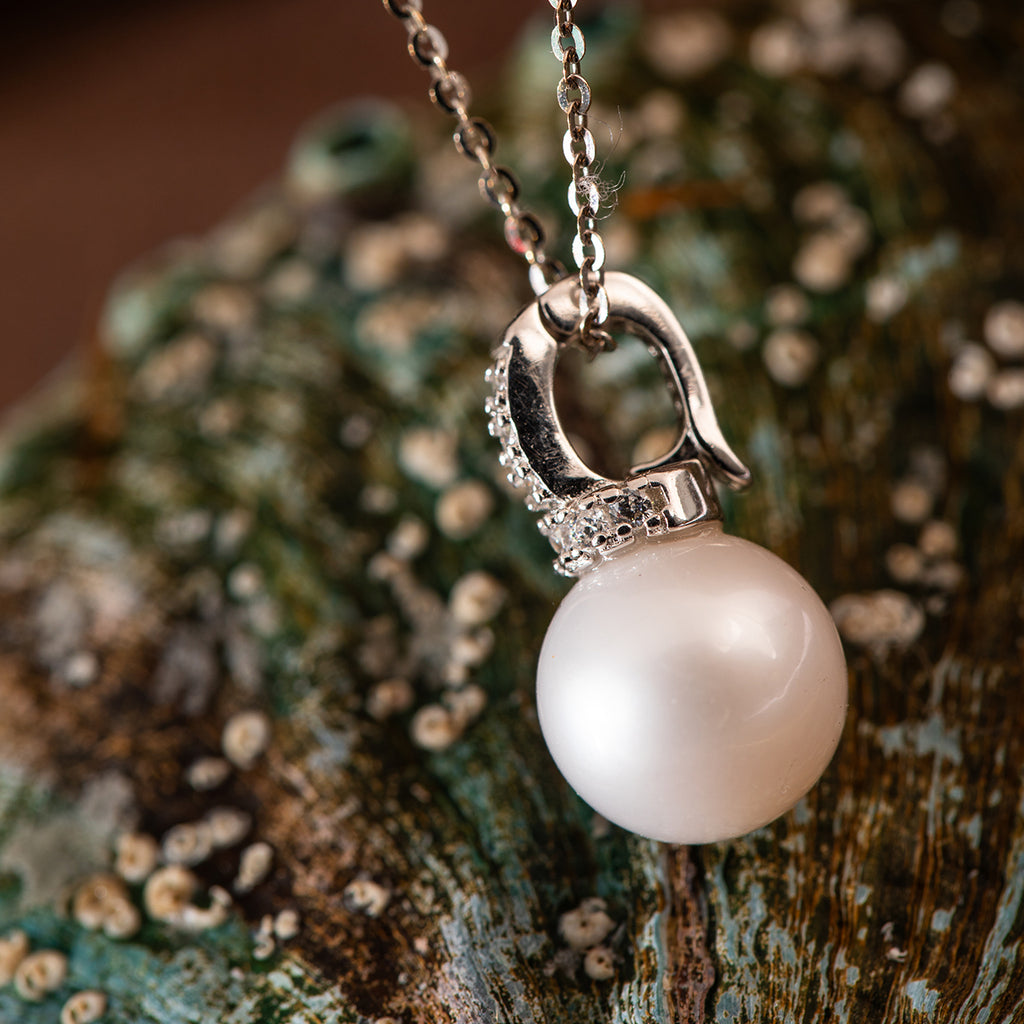 8mm | The Solo Path | Single-Pearl Necklace